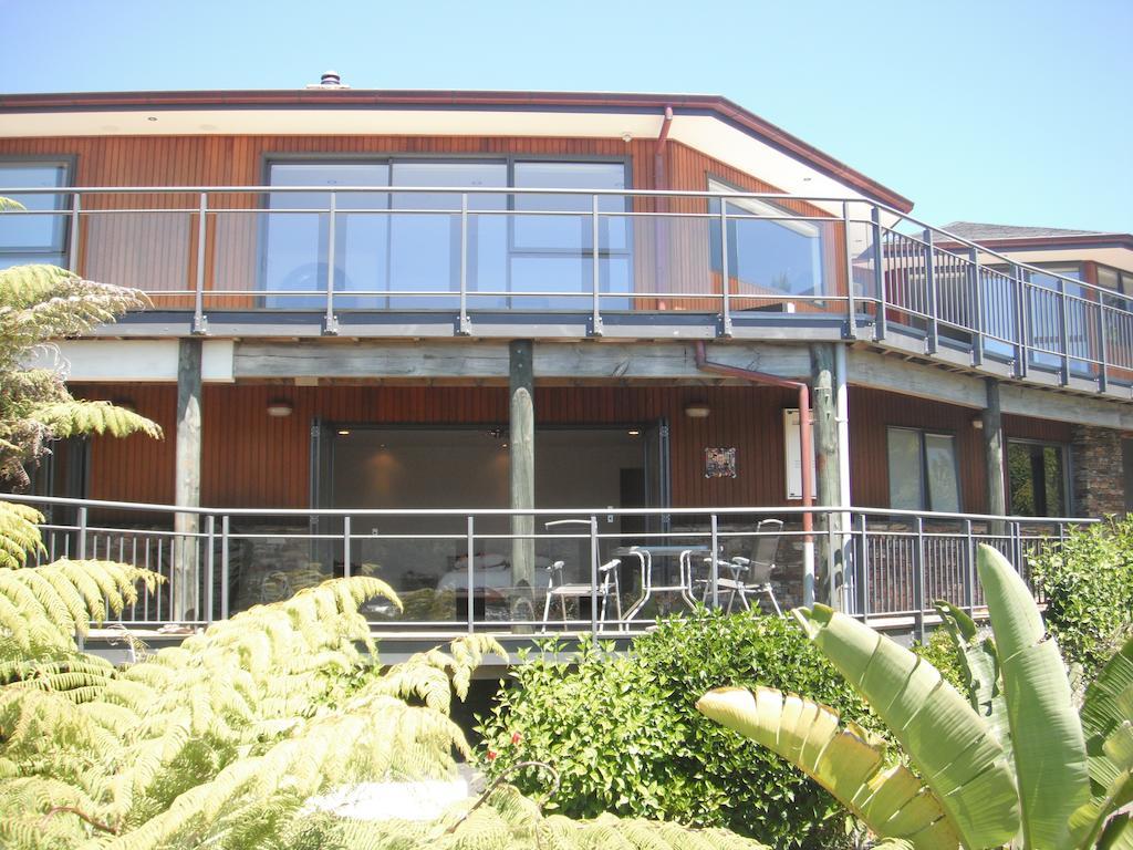 Whangamata Vistas B&B エクステリア 写真
