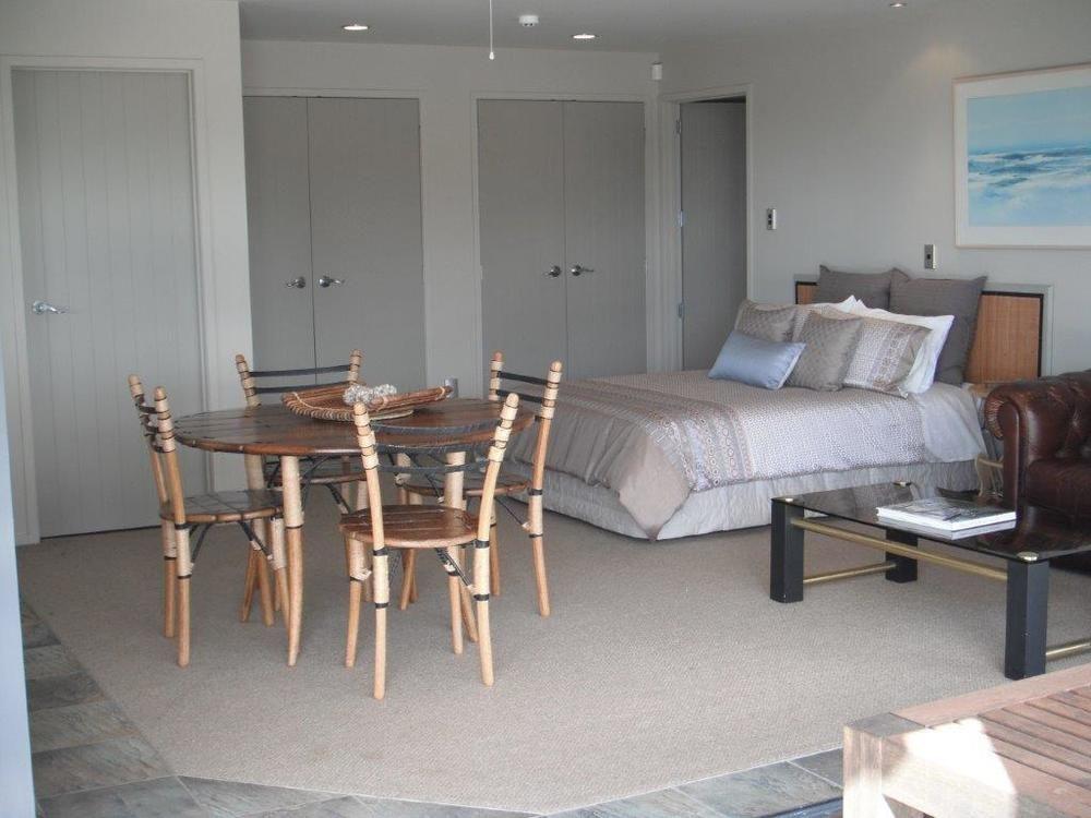 Whangamata Vistas B&B エクステリア 写真