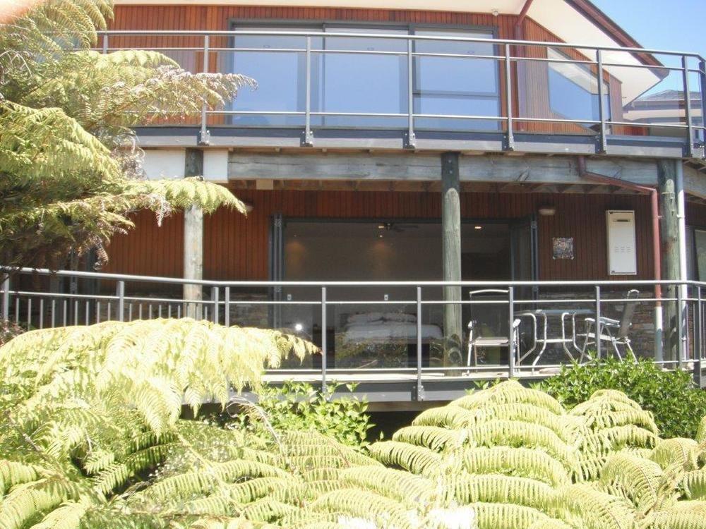 Whangamata Vistas B&B エクステリア 写真