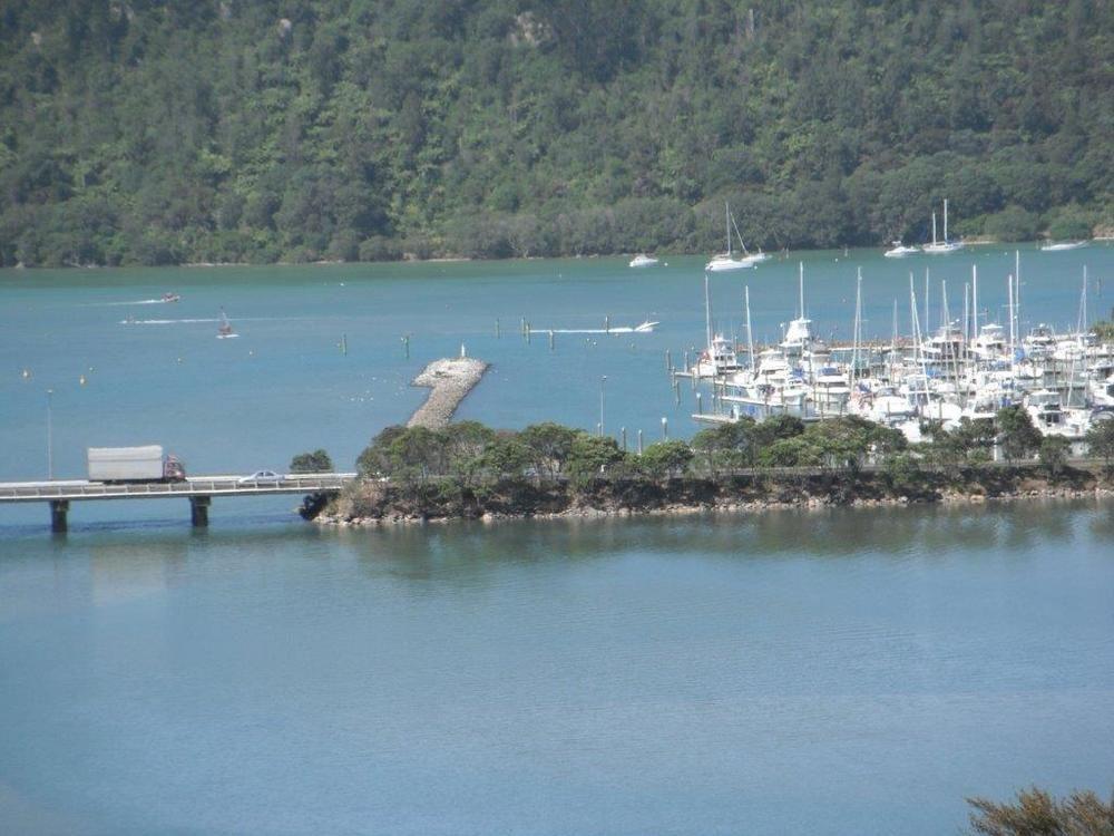Whangamata Vistas B&B エクステリア 写真